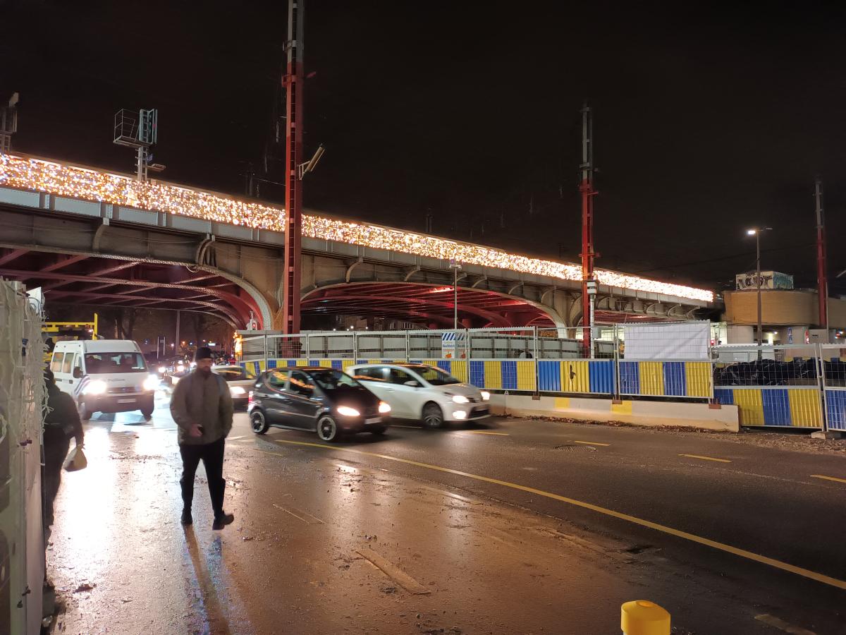 pont avec guirlandes