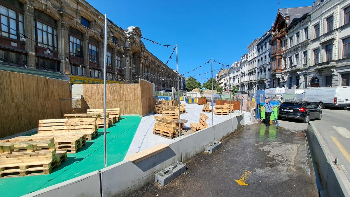 Terrasse estivale à Stalingrad