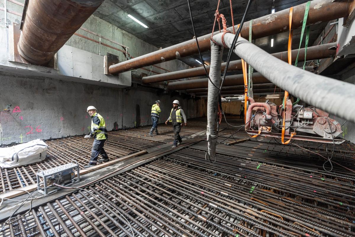 Ferraillage du radier dans le tunnel sous le bld du Midi