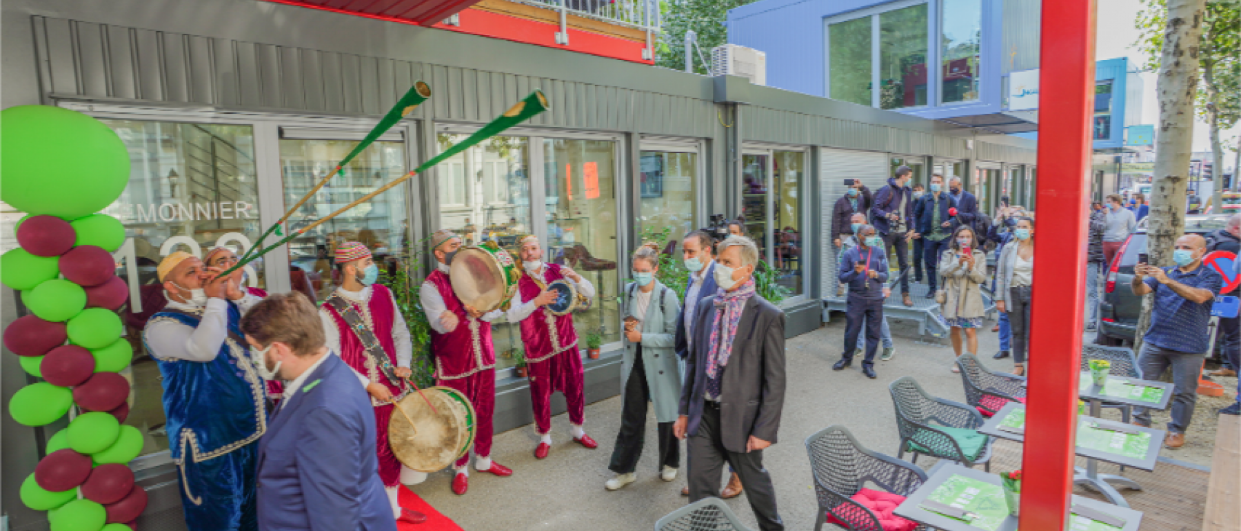 Muzikanten op de opening van de Stalingrad Village